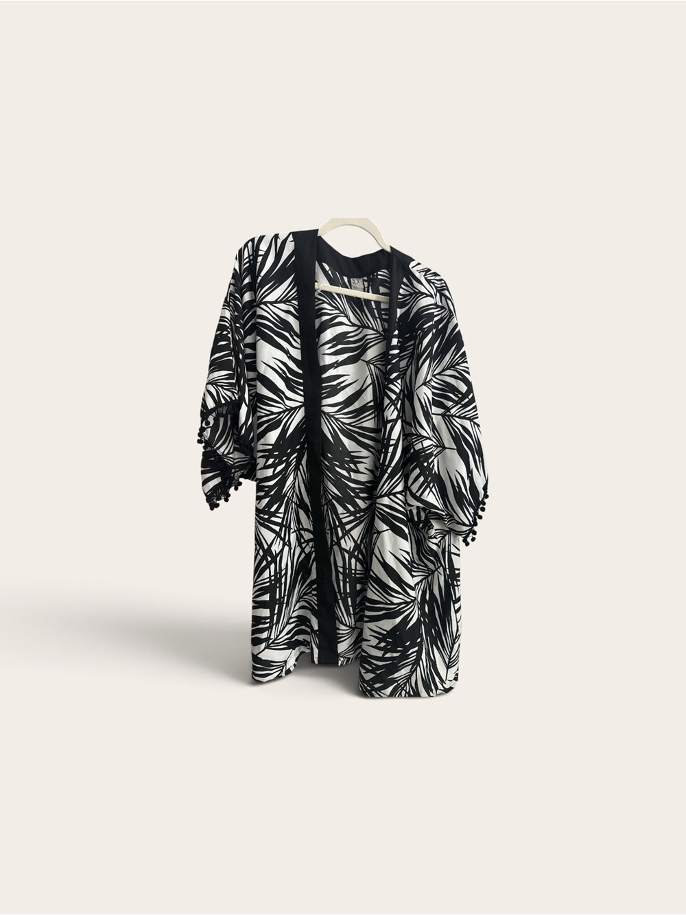 New York & Company Black and White Palm-Print Duster Kimono